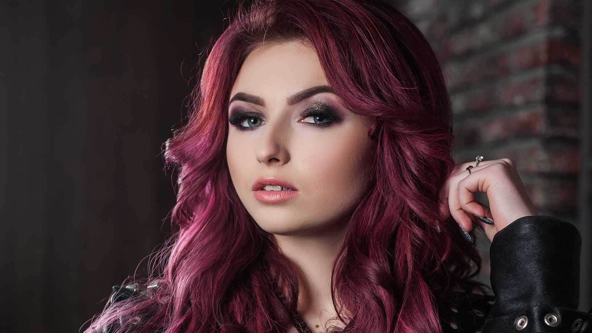 reddish-purple-hair-1